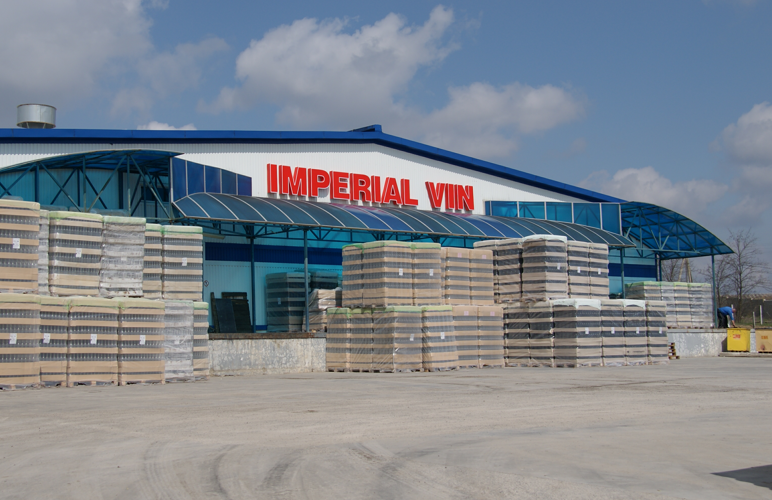 成功营运“摩瓦多瓦帝国酒业”进入中国市场